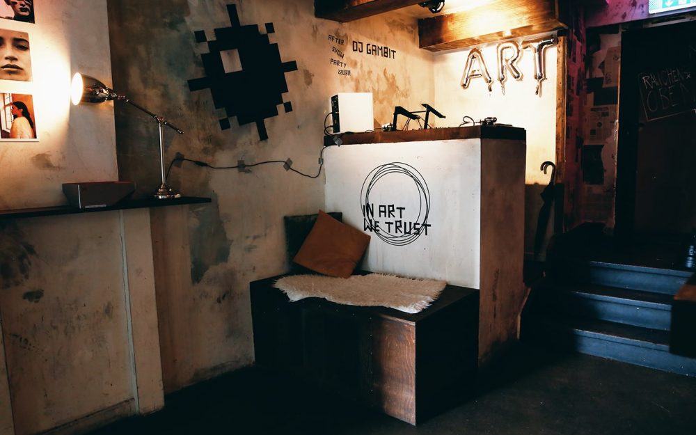 SUESSHOLZ Bar & Café